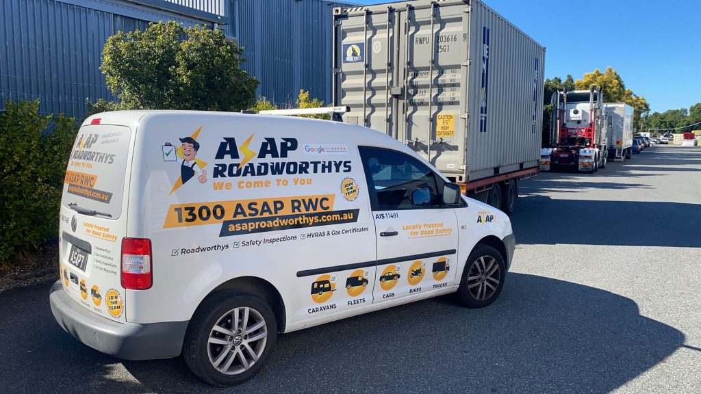 a pre purchase truck examiner carrying out a truck pre purchase inspection