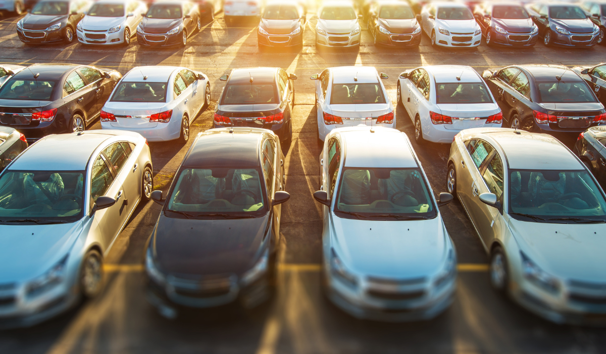 Buying Used Car: Dealer or Private - Which Road to Take?