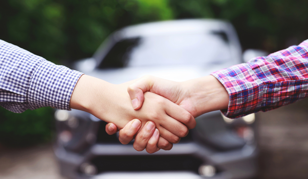 Buying Used Car: Dealer or Private - Which Road to Take?